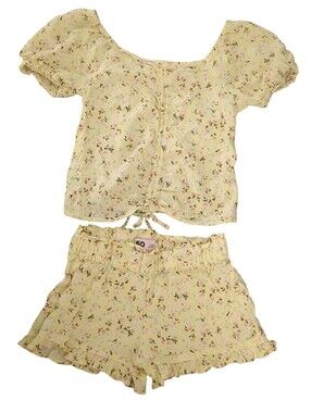 Girls SO® Puff Sleeve Top & Ruffled Shorts Set